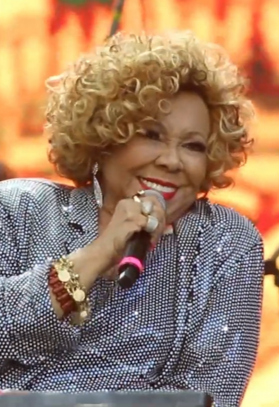 Alcione — artist photo