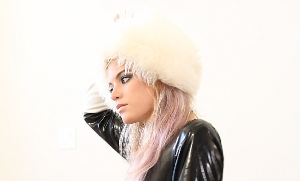 Anabel Englund — artist photo