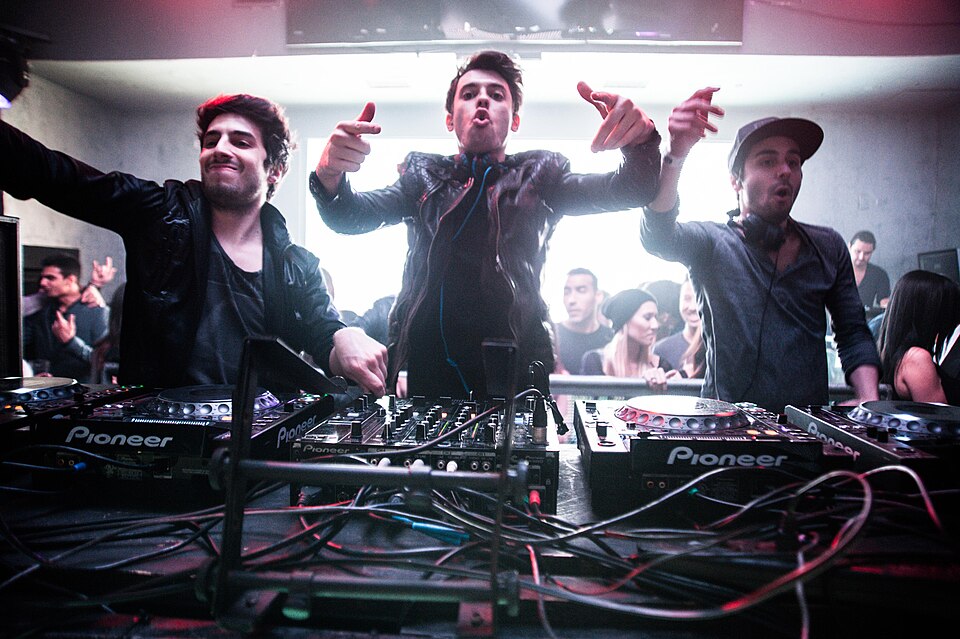 Cash Cash — artist photo