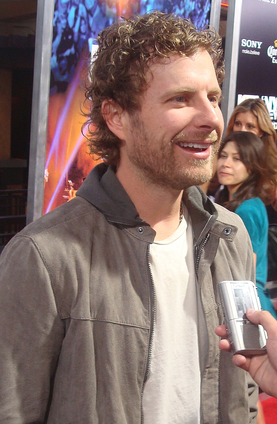 Dierks Bentley — artist photo