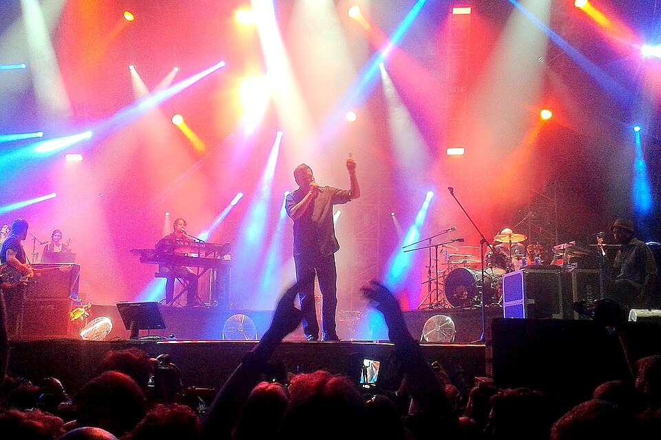 Elbow — artist photo