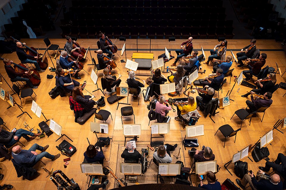 English Chamber Orchestra — artist photo