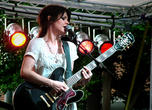 Erin McCarley — artist photo