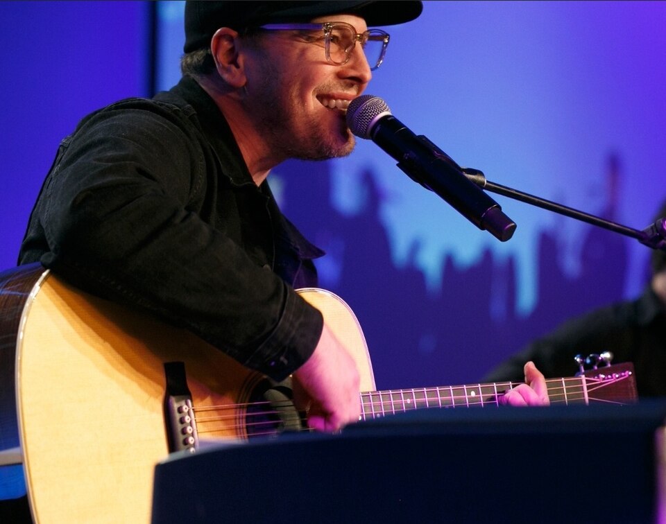 Gavin DeGraw — artist photo