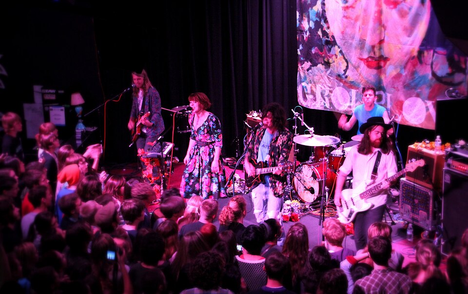 GROUPLOVE — artist photo