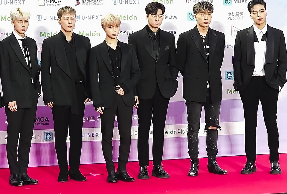 iKON — artist photo