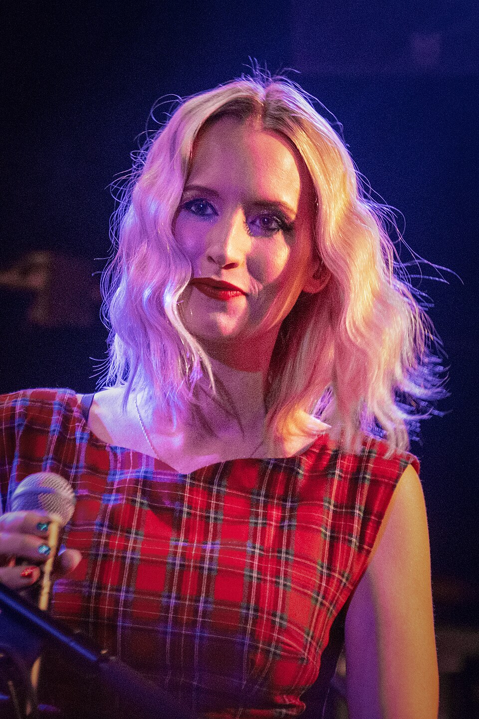 Ingrid Michaelson — artist photo