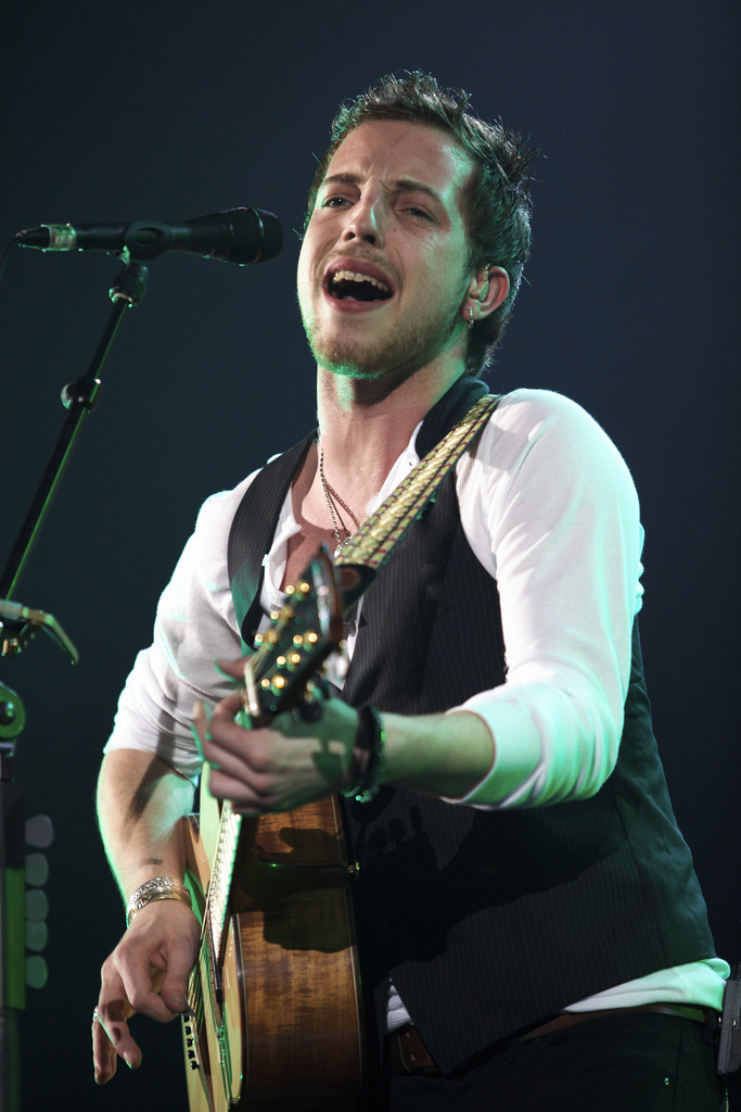 James Morrison — artist photo