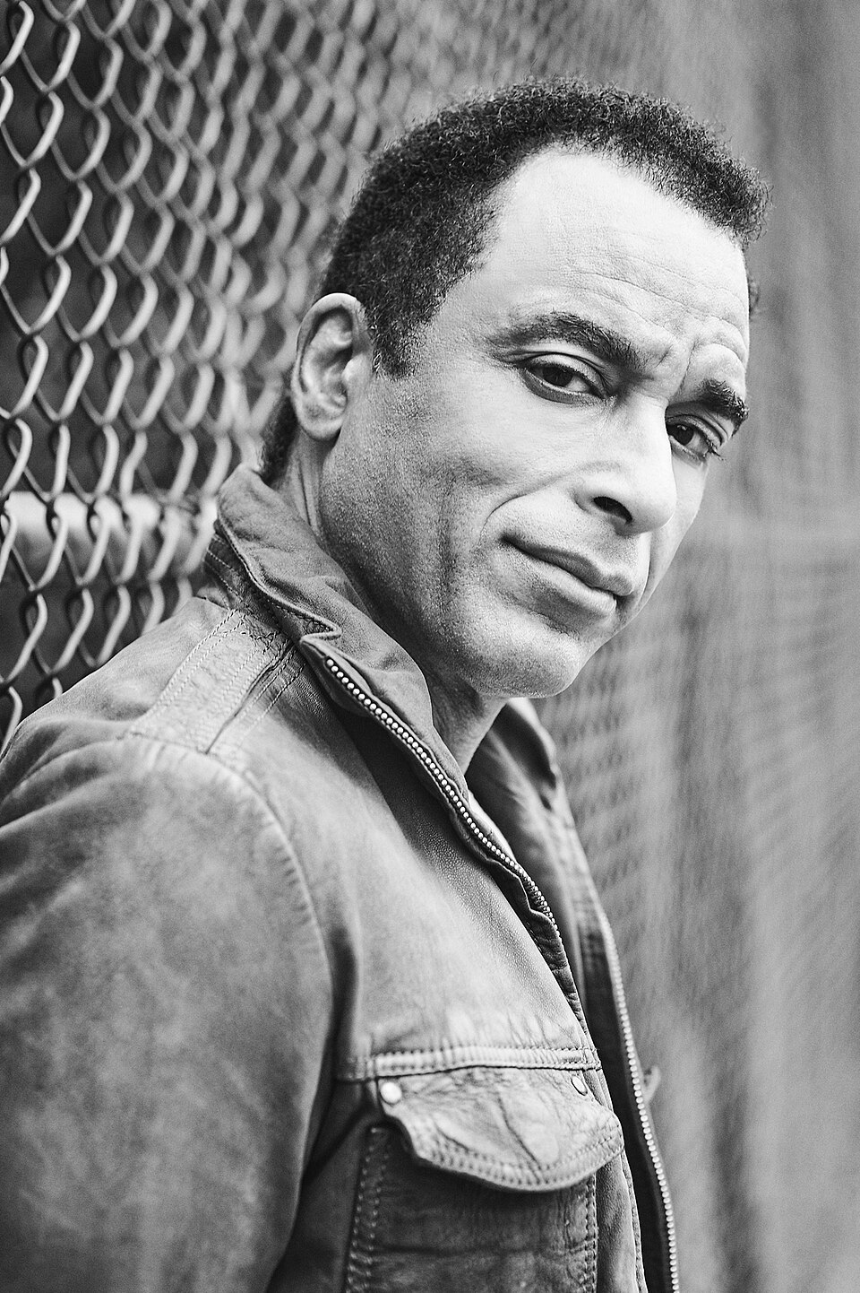 Jon Secada — artist photo