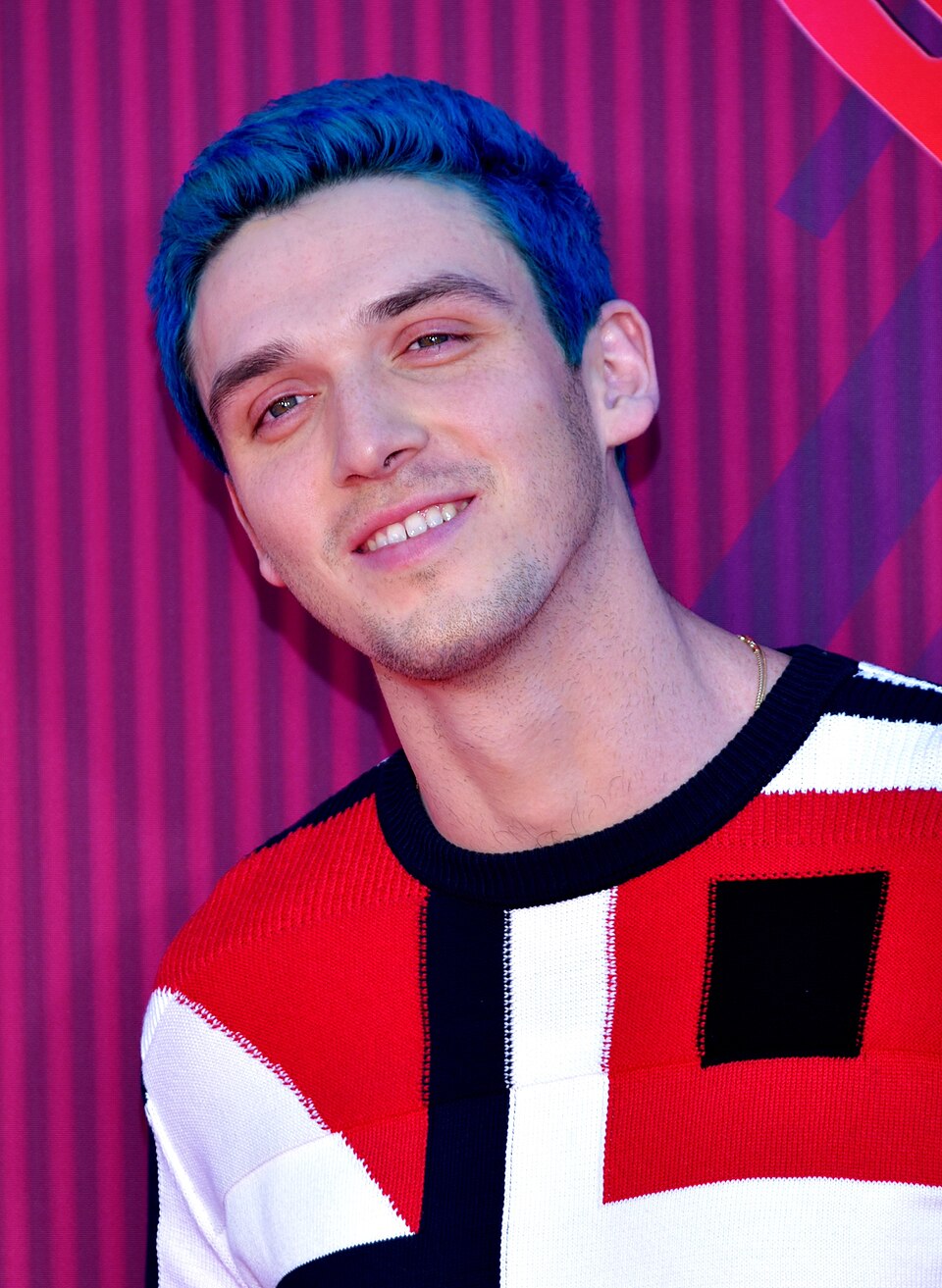 Lauv — artist photo