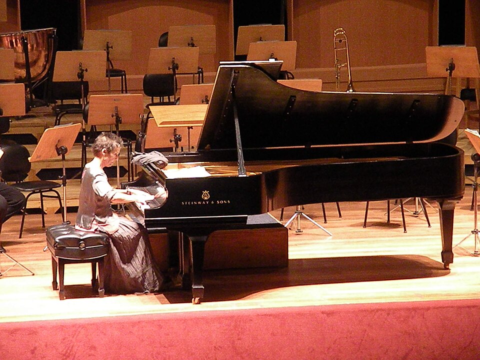 Maria João Pires — artist photo