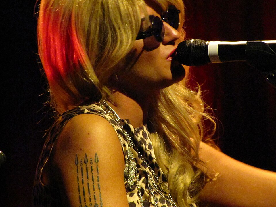 Melody Gardot — artist photo