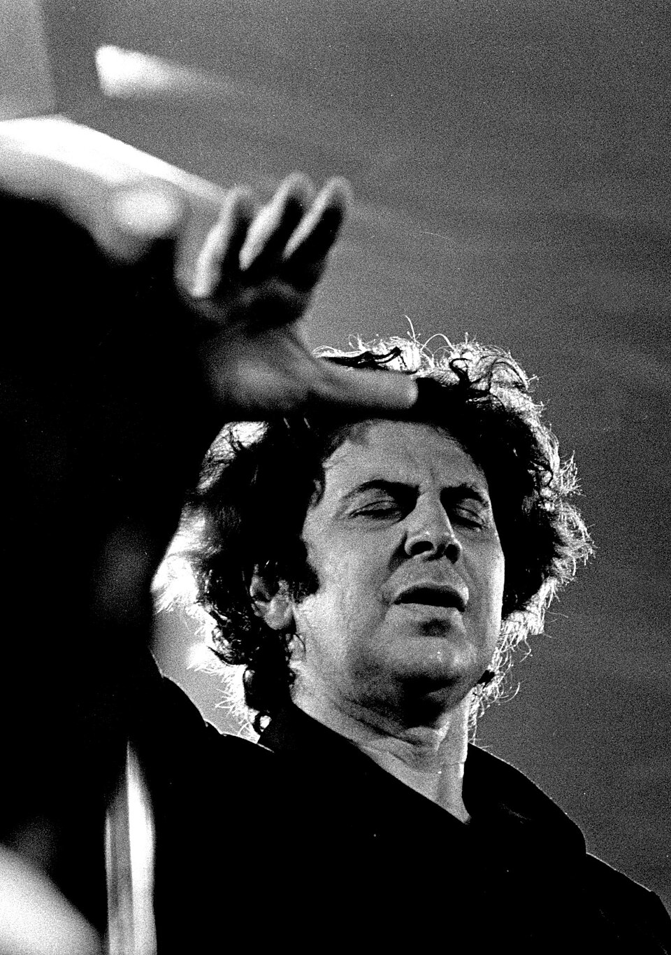 Mikis Theodorakis — artist photo