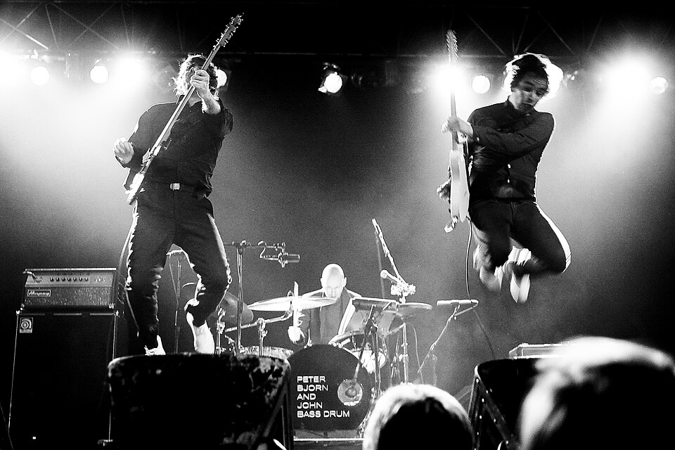 Peter Bjorn and John — artist photo