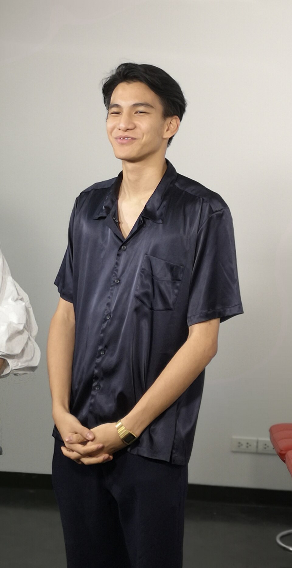 Phum Viphurit — artist photo