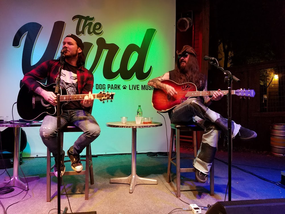 Saliva — artist photo