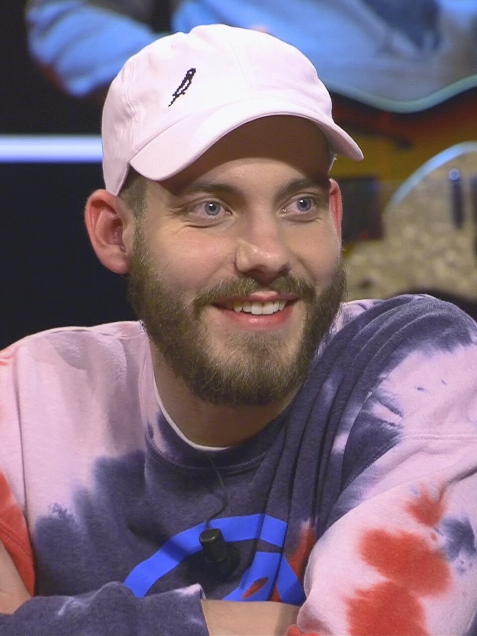 San Holo — artist photo