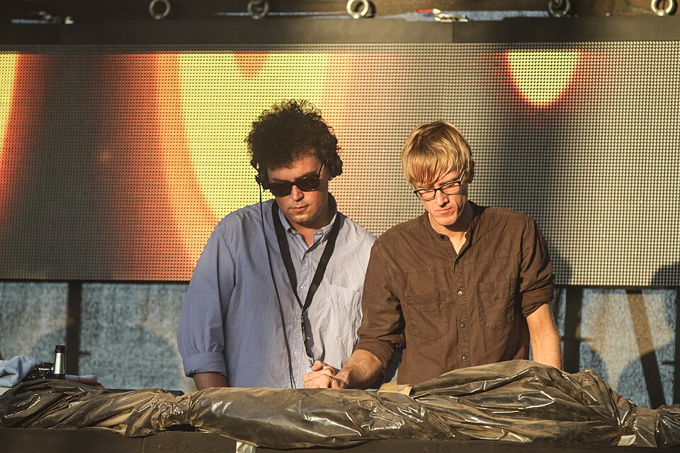 Simian Mobile Disco — artist photo