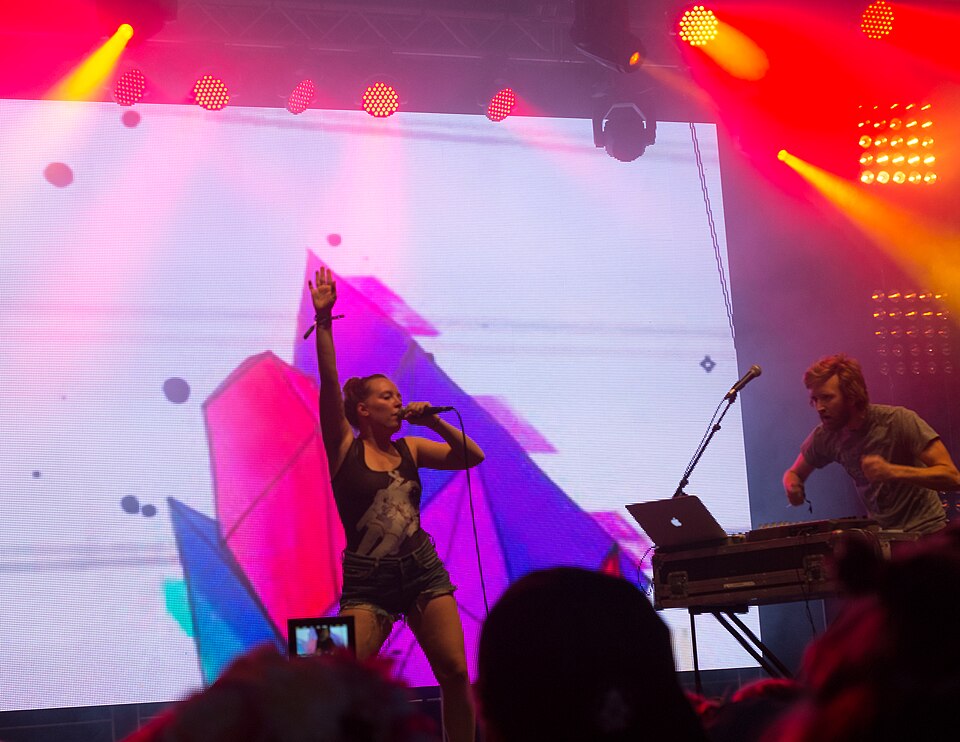 Sylvan Esso — artist photo