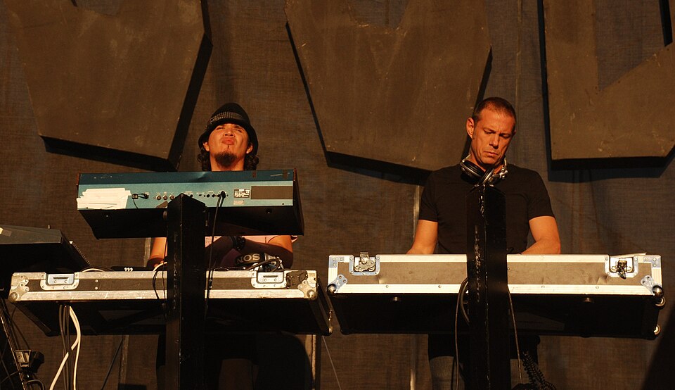 Thievery Corporation — artist photo
