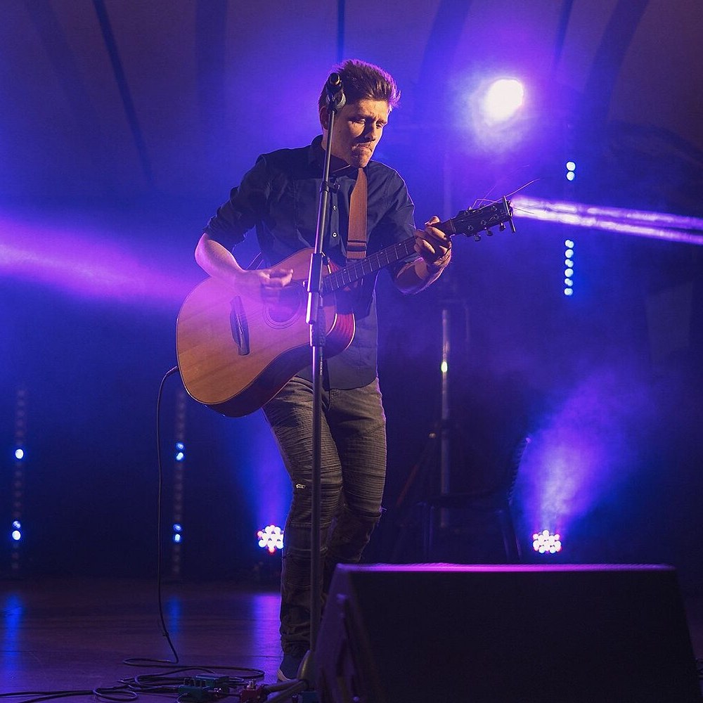 Justinas Stanislovaitis — artist photo